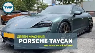 Porsche Taycan Cross Turismo carwrap in Matte Smaragd Green van PWF
