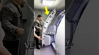 Airport Door Job 😰