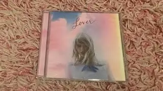 Unboxing my lover cd#taylorswift#lover#swifties#cds 