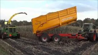 Mais hakselen | Loonbedrijf P. van den Hardenberg | John Deere 6850 | Uddel | NL | 2011.
