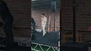 Welcome to Rob James Sings