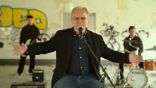 Haxhi Dauti- Mamy Blue