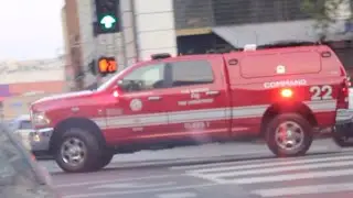 LAFD Command 22 Responding Code 3 to a Structure Fire