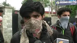 Forces thrash protesting polytechnic college students in Srinagar
