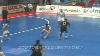 Falcao shows some skillz...