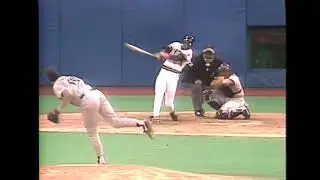 Barry Bonds hits his 100th Career homerun off Andy Benes (7/12/90)