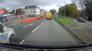 WU14 XYJ Law Exports Truck Centre nob head  cutting me up.