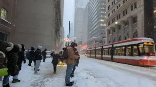 Heavy Snow in Toronto ❄️🌨️