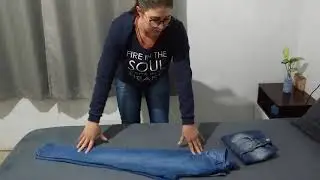 Dobra de calça jeans.