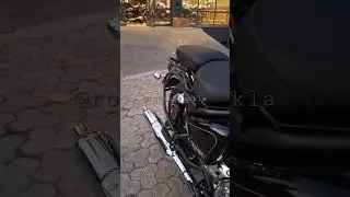Classic 650 Black CHROME 🔥 #royalenfield #classic650 #shorts #viral #trending #ytshorts #yt #rider