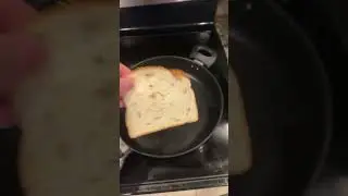 Pepper Jack Grilled Cheese! 😋