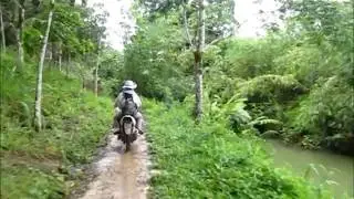 Adventure Motorbike ride to Sungkung Pool Village West Kalimantan Indonesia Borneo 探索婆罗洲游印尼西加里曼丹达雅村庄