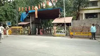 Maharashtra CM Uddhav Thackeray's convoy leaving from Matoshree