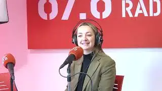 La directora de la Biblioteca Sebastià Juan Arbó ens presenta les activitats i el club de lectura
