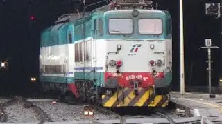 E656 489   E444 084