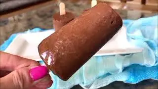 5 ingredient Healthy Chocolate Fudgsicles Recipe!
