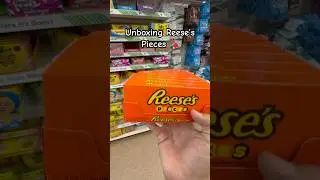 Unboxing Reese&rsquo;s Pieces 🍫