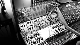 Groovy Bass Mess-Around - Djangosfire DIY Buchla 200