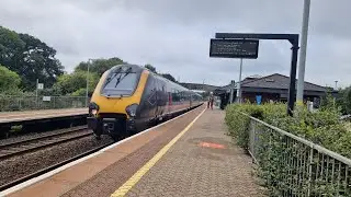 Crosscountry Voyager Set 221138 Is Working 1S49 1127 Plymouth&nbsp;To&nbsp;Edinburgh Departing From Tiverton