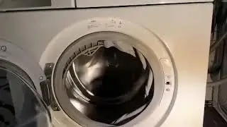 AEG L86810 - Very broken open door spin (Old video)