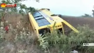 Engineering College Bus Fall Down in Khammam District || 20 Students Injured