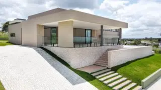 CASA DE ALTO PADRÃO COM PISCINA DE BORDA INFINITA EM GRAVATÁ PERNAMBUCO