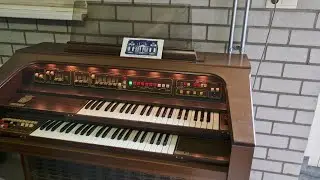 Solina N150 Eminent Orgel Speelt: Oh Honolulu