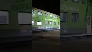 Juna kulkee taas...