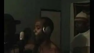 Dubplatesession Kaos voicing for DJ Redd outta Germany (www.facebook.com/reggae.djredd)
