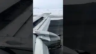 STUNNING B737-200 Engine Clamshell-Type Reversers ✈️😍