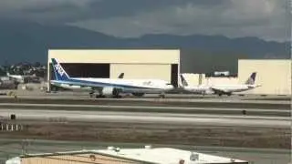 ANA ( All Nippon Airways ) Boeing 777-300ER Taking Off @ LAX