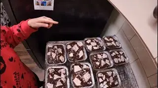 Oreo Peppermint Bark Cake