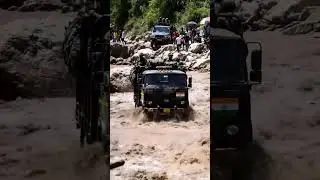 Real Power of Indian Army in River Crossing 💪🇮🇳#floodrelief #punjabfloods #2025 #floodrescue #news