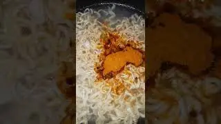 Jackpot's Schezwan Korean noodles #shortsyoutube #ytshorts #ytshortsindia