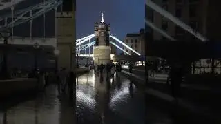 TOWER BRIDGE LIGHTS AFTER DARK 🌃✨ #londonasmr #relaxing #nightambience