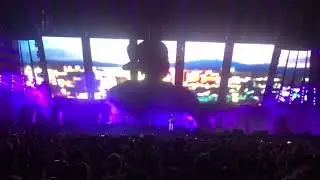 Mike Posner pays tribute to Avicii at Coachella