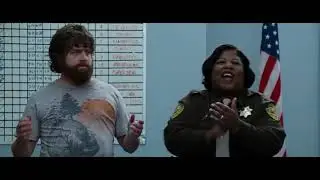 Very Bad Trip - Sc&egrave;ne culte - Taser  🎥 🎞️