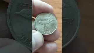 МОНЕТЫ Остров Святой Елены - монеты острова,куда дважды ссылали Наполеона и откуда он даже бежал.