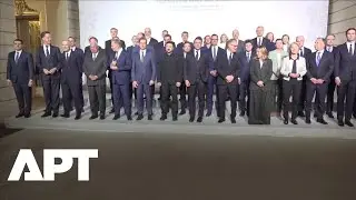 &lsquo;Coalition of the Willing&rsquo; Leaders Pose for Family Photo at Paris Ukraine Summit | APT