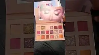 Affordable eyeshadow for beginners|under 300|huda Beauty| review #shorts #eyeshadowreview #thevqueen