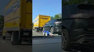 TRUCKS THAT WORK 256 - PENSKE TRUCK HAULING FORD EDGE #shorts #truck #penske #ford #edge #moving