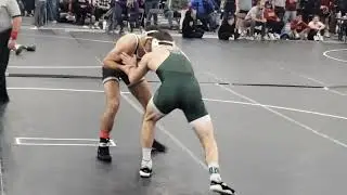 Shane Gantz (Wisconsin-Parkside) won by tech fall over Tanner Beach (Albion) (TF 19-4)