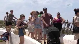 Top News - Spanja n&euml;n &lsquo;pushtim&rsquo; nga turist&euml;t / Vet&euml; spanjoll&euml;t nuk shijojn&euml; dot plazhet e tyre