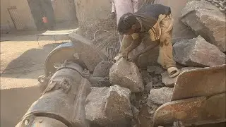 &ldquo;Huge Rocks Crushing in Machine | Hopper Jam Fix with Iron Bar | Real Stone Crushing Action &rdquo;