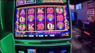 POKIES/SLOTS HAVING A SLAP ON A WET MONDAY QUEENSLAND AUSTRALIA THIS LUCKY  PIG  NOT SO LUCKY