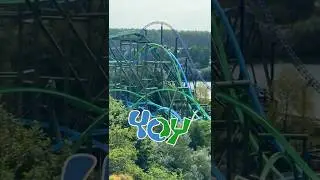 I rode the world's ONLY dueling single-rail coaster 😲🎢