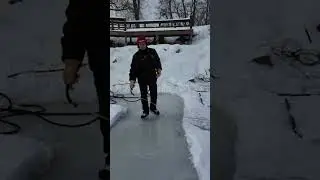 План строительства ледового катка на канале Эри создает угрозу судебных разбирательств со стороны...