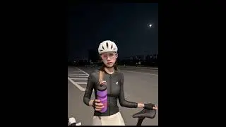Purple and black, the ultimate color combo! 💜🖤#lameda #cycling #cyclingapparel #cyclingvlog #bike