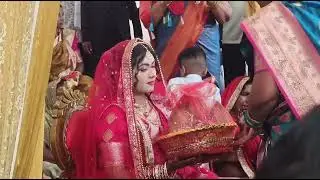 Holiya me jat badu doliya sajaii K 