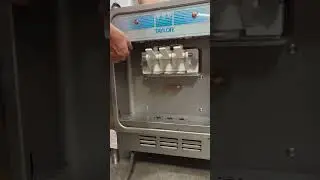Lot 611 - Taylor 162-27 Soft Serve Machine